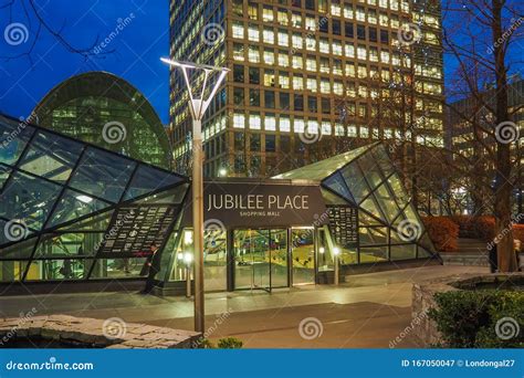 jubilee place mall canary wharf.